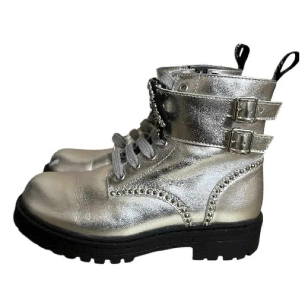 MonnaLisa elegant silver